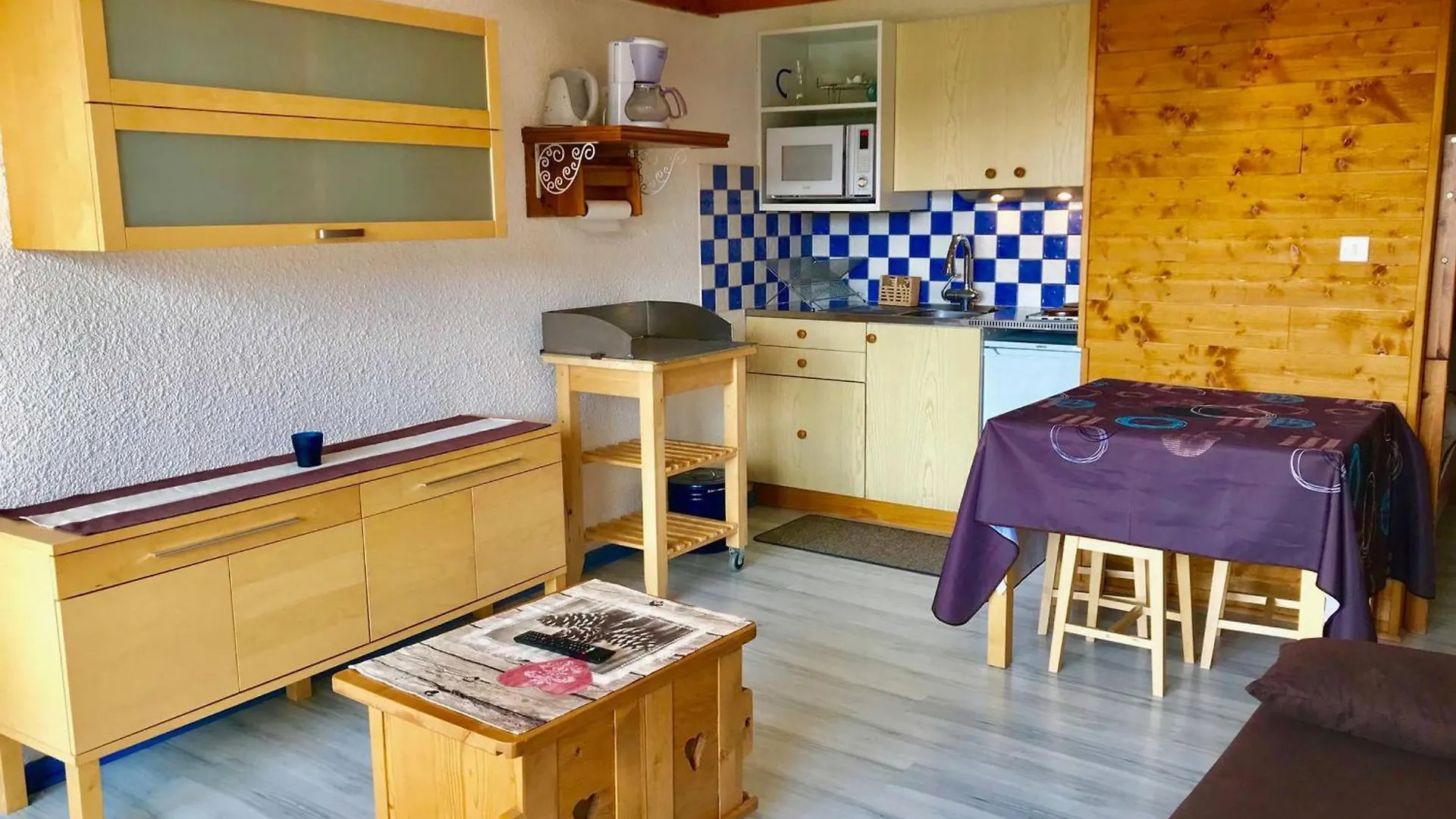 Apartment Studio Cabine Renove Au Pied Des Pistes Avec Balcon Et Parking A Villard-De-Lans - Fr-1-515-42